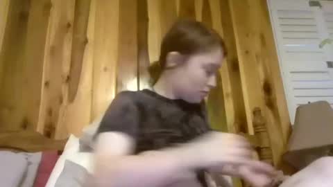 Elsie Rain online show from October 5, 7:08 pm