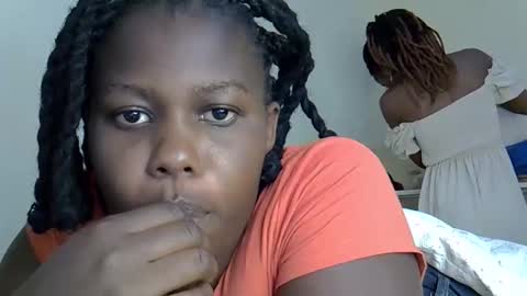 flo online show from November 5, 11:26 am