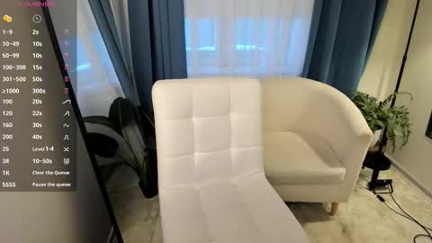 Erica  online show from February 27, 1:33 pm