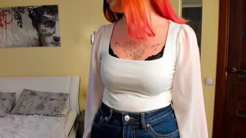 Belle online show from February 8, 8:09 am