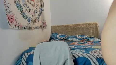 Elizabeth online show from October 26, 1:45 am