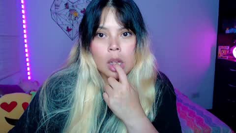 Ely online show from April 10, 11:22 pm