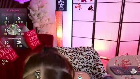 Elysia online show from February 25, 9:57 pm