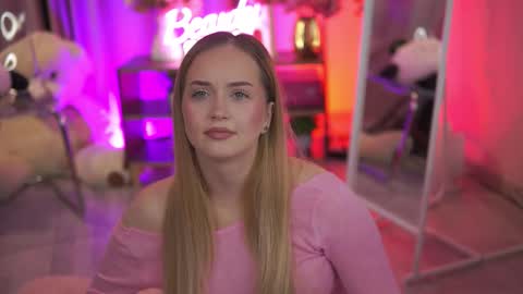 Elyssa online show from March 12, 7:27 pm