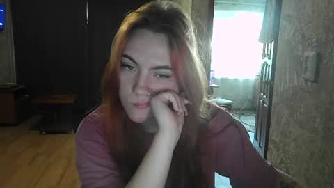 ember__fox online show from June 18, 11:04 am