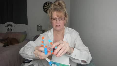 Ember Pheonixxx online show from January 7, 4:50 am