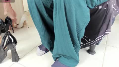 Emely   online show from November 1, 6:23 pm