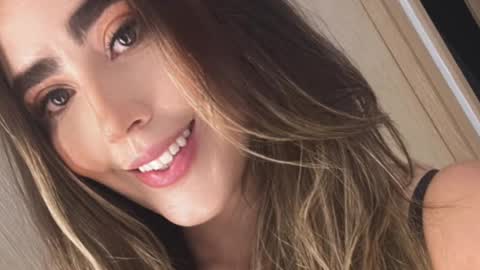 emi_royse online show from March 5, 10:33 pm