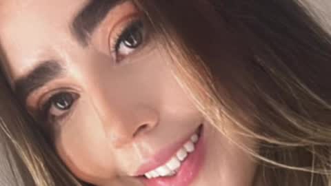 emi_royse online show from April 13, 7:03 pm