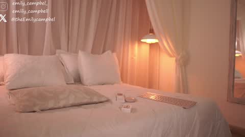 Emily Campbell online show from March 8, 1:13 am