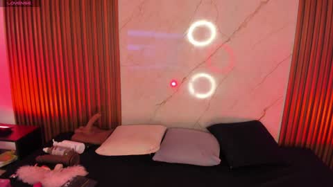   online show from December 22, 10:04 pm