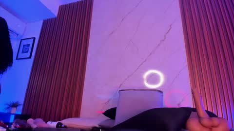   online show from September 12, 1:17 am