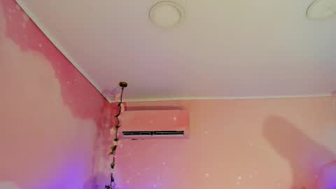 Emiily Grace online show from March 23, 11:38 am