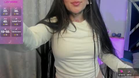 emilayton_ online show from December 19, 3:51 am