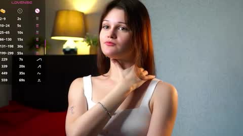 Emilia online show from December 19, 9:45 am