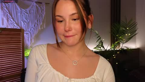 emilia_dream online show from December 12, 4:53 pm