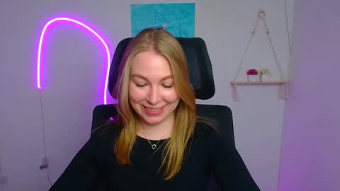 Emilia online show from April 9, 11:26 am