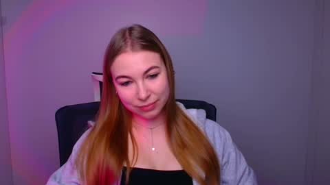 Emilia online show from February 10, 6:09 am