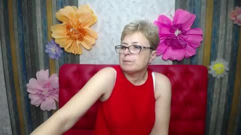EmiliaGree online show from May 5, 6:22 pm