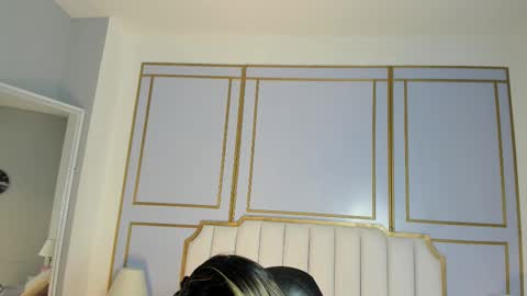 emilly_mell online show from November 11, 11:29 am