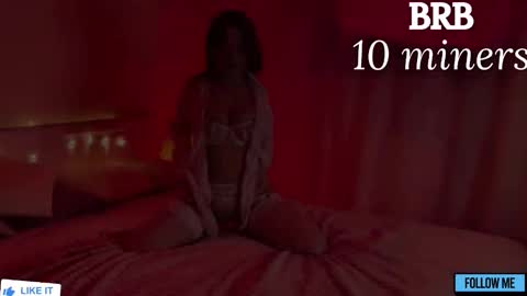 EMILY online show from January 7, 2:15 am