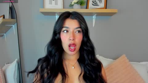 Emily online show from January 15, 11:10 am