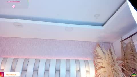 EMILY   Monday 5-2 am From Tuesday to Friday5-1 am Colombia time online show from November 30, 12:26 am