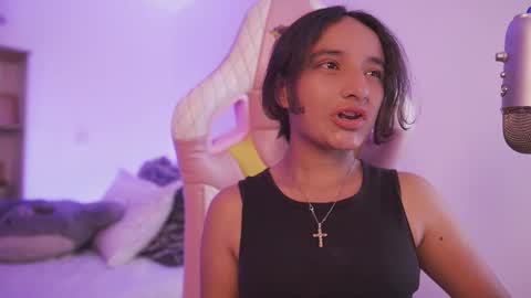 mily online show from March 10, 10:03 pm