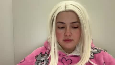 emily_morning_dew online show from December 17, 7:45 am