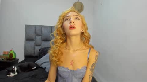 Emi online show from January 6, 6:44 pm