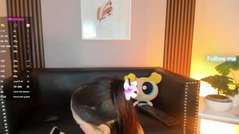 Snapshot of emily_roberts1 chatting on September 9, 1:33 pm Emily  online show from September 9, 1:33 pm