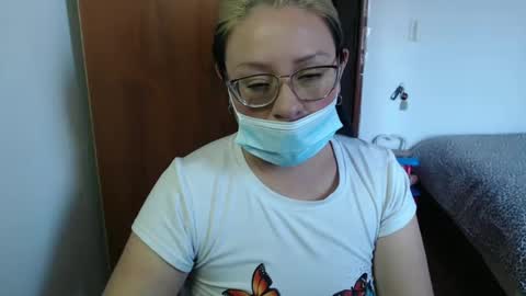 Snapshot of emily_sexy69 chatting on March 12, 9:56 pm Emily online show from March 12, 9:56 pm