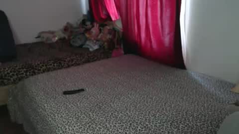 Snapshot of emily_sexy69 chatting on September 25, 6:06 pm Emily online show from September 25, 6:06 pm