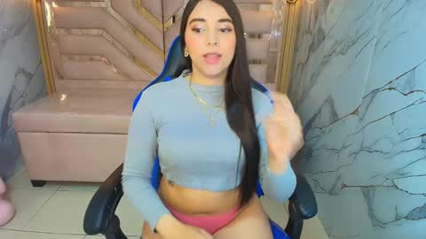 Emily online show from November 28, 9:07 pm