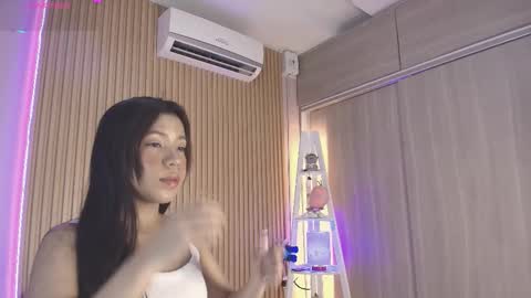 Emily online show from March 21, 12:21 pm