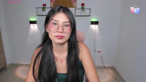 Emi online show from February 4, 10:24 pm