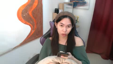 emily_xo143 online show from July 9, 7:55 am