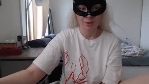 Emily online show from September 12, 5:20 pm