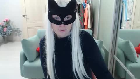 Emily online show from February 5, 10:07 am