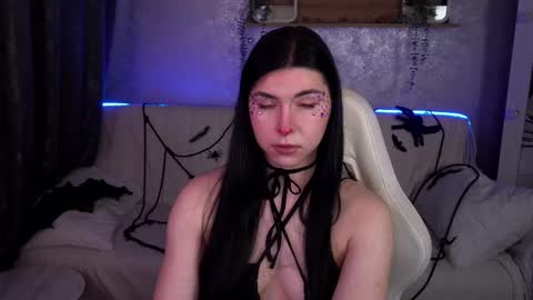 Emy online show from October 31, 7:23 am