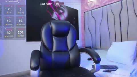 emilycat_777 online show from March 6, 6:30 am