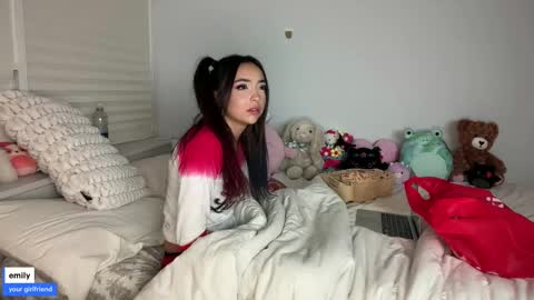 emilyfawn online show from October 19, 4:58 am