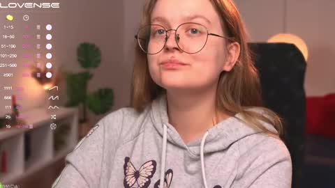 Emily  online show from February 26, 1:43 pm