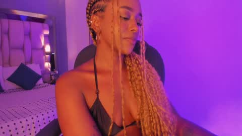 Emily  online show from January 30, 8:10 pm