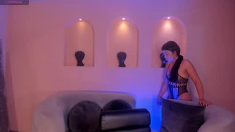 Snapshot of emilyjohnsonx chatting on October 21, 4:05 am Emily online show from October 21, 4:05 am