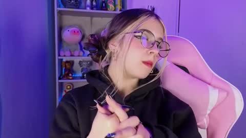 VALEEEN online show from September 30, 4:45 pm