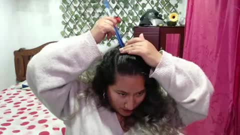 Emily Cortez online show from December 22, 10:47 pm