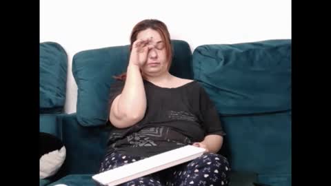 Emily online show from March 29, 3:05 am