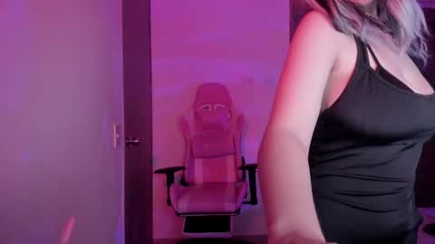 EMILY online show from February 25, 2:03 am