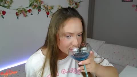 Emily online show from April 16, 10:34 pm